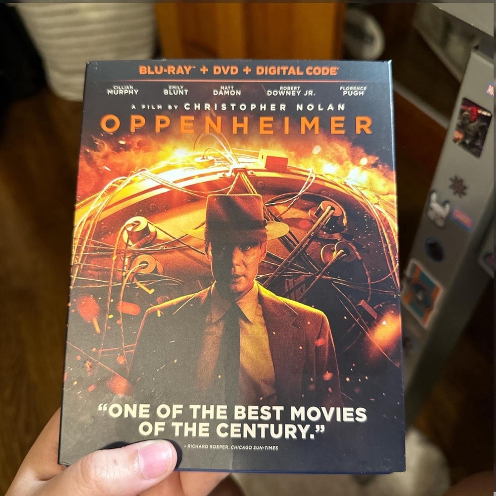 Oppenheimer Movie DVD + Blu-Ray